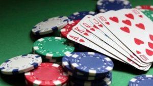 Cách làm bùa đánh bài giúp anh em bách chiến bách thắng